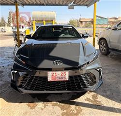 تۆیۆتا کامری